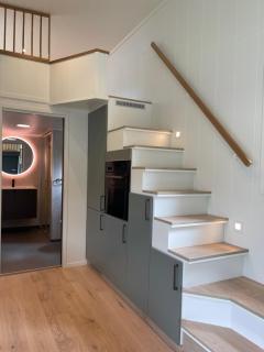 Olden Tinyhouse - Modern Living - 1