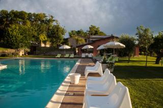 Il Giuggiolo - holiday homes - 4