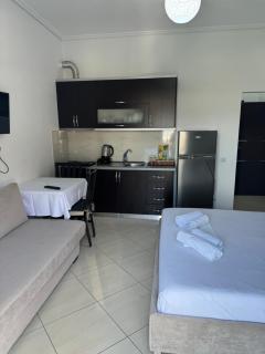 Vila Ervin Double Room - Ksamil - 5