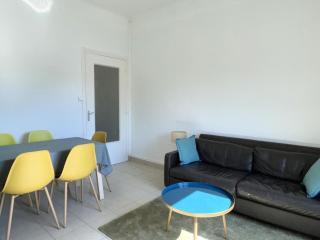 Bright 2 bedroom Old Port - Hotel de Ville area - 5