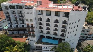 Royal Kandyan Hotel - Kandy - 0