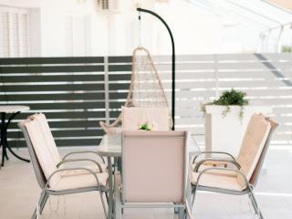 Family Residence - Kiato - 2