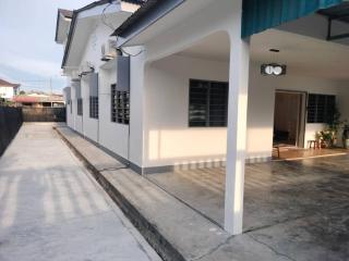 Sri Jaya Homestay - Batu Pahat - 1