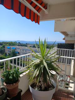 Appartement pour 3 à 4 personnes dans le 8eme arrondissement de Marseille, dans la colline et à 5 minutes à pied de la mer - 0