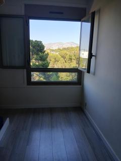 Appartement pour 3 à 4 personnes dans le 8eme arrondissement de Marseille, dans la colline et à 5 minutes à pied de la mer - 1