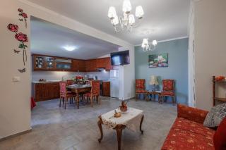 Alexandros Apt - Doukádes - 1
