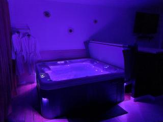 Gîtes Les Rozens, créés pour vous détendre et vous offrir une parenthèse de bonheur! - 0