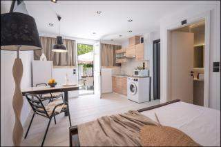 Holiday Homes 3 & 4 - Cozy Urban Retreats in the Heart of Kos - Kos-Stadt - 6