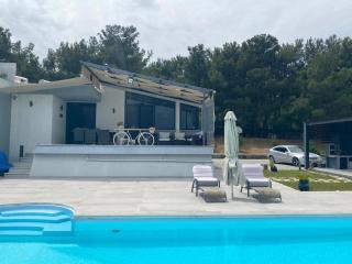 Mytilini luxury pool VILLA AMIKA - Mytilini - 0