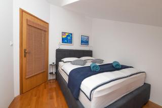Luxurious Penthouse Style Apartment - Razvala - 5