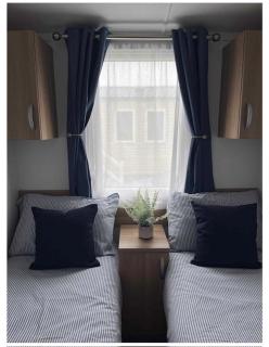 Platinum 3 Bedroom Caravan, Wifi, Parking, Seaview, - Budleigh Salterton - 3