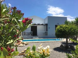 Cozy Villa with Pool and Parasol in Kirianna - Kiriánna - 5