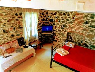 Traditional stone house in Mytilene - Mytilini - 0