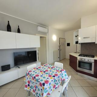 Onda del lago Mountain Lake Iseo Hospitality - Castro - 9