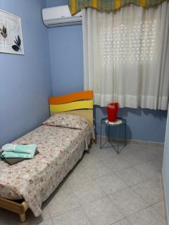 Modern Den - Noto - 9