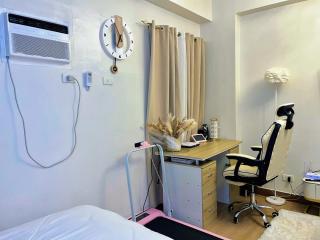 Auberge Condotels B at SMDC Hope Residences - Trece Martires - 7