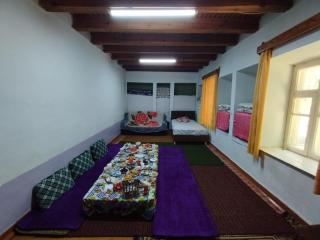 Guldara Guest House - - 9
