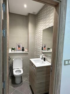 Bright & Cozy Forest View Stay - Tanger - 9