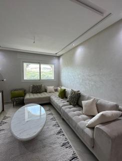 Bright & Cozy Forest View Stay - Tanger - 8