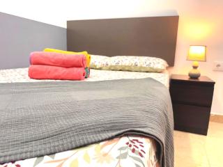 4'min to beach and tren 15 min to plaza catalunya by tren - 0