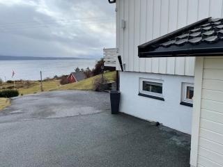 Sokkelleilighet i landlige omgivelser - Molde - 0