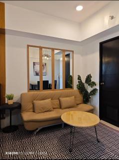 Luxhomme 3 Bed Condo with Balcony City Moutain View - Baguio - 9