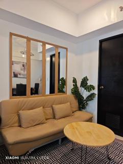 Luxhomme 3 Bed Condo with Balcony City Moutain View - Baguio - 6