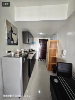 Luxhomme 3 Bed Condo with Balcony City Moutain View - Baguio - 1
