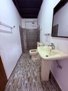 Shiny cot Double room with lake view - Nuwara Eliya - 1