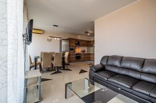 Luxury 2 bedroom apartment with sea view - Warna - 1