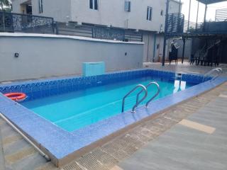 Amaroza Hotel & Resort - - 4