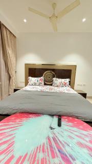 High Rise Royal Luxury 2 BHK with Private Patio - Gurgaon - 9