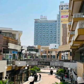 High Rise Royal Luxury 2 BHK with Private Patio - Gurgaon - 8