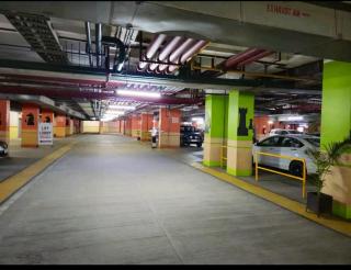 High Rise Royal Luxury 2 BHK with Private Patio - Gurgaon - 3