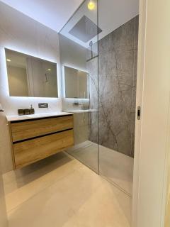 Luxury Beachfront Villa with Private Pool by Leo Apartments - Benidorm - 6