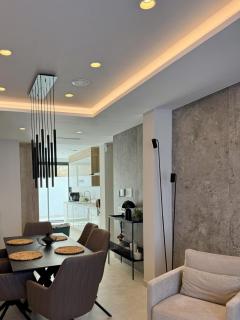 Luxury Beachfront Villa with Private Pool by Leo Apartments - Benidorm - 5
