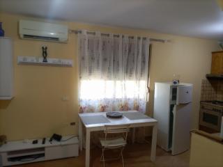 Salis Home - Polisi i Vogël - 3