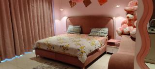 LuxePink Teddd Jucuzzi Studio-PrivatePatio - Gurgaon - 8