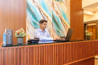 Limewood stay premier golf course road -sector 42 - Gurgaon - 1