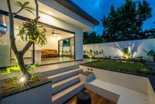 Casa de River Nyanyi - 2BR Villa Private Pool with River and Jungle View - Munggu - 5