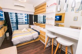 Netflix & Chill Stylish Makati condo gym swim park internet fast 2474 - Manila - 4