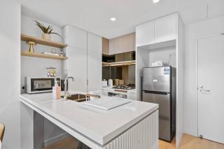 Home of Clouds - Brand New Lv 31 Apartment on Star Casino BNE, Privately Managed - 4