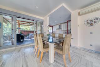 Exclusive Villa Resort - Estepona - 7