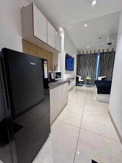 Zebra Luxe Loft Studio with patio - 3