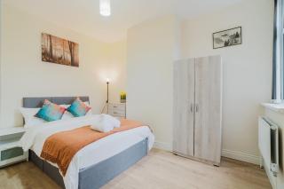 Entire 3 Bedroom House, Salford 20 - 7