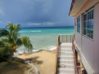 EVELIN'S on the Beach - 4