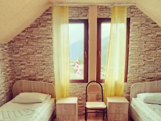 Nadiani Hostel - 9