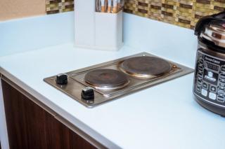 The Kings Condo Luxury 1BR Makati Ayala Gym Swim Parking Fast Internet 3058 - Manila - 1