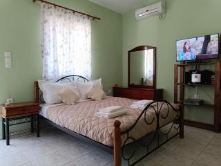 Forest Retreat Near the Sea Kouvaras - 8