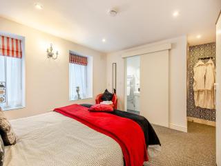 Ty Llyn Cottage - 2